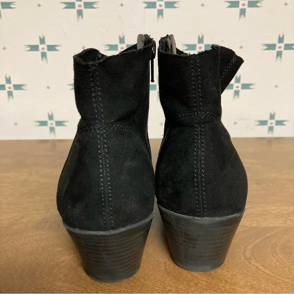 5/$15 Time and True Black Western Style Ankle Boots 6.5